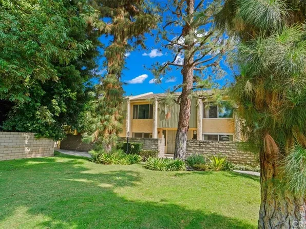 8633 Balboa Blvd Unit 14, Northridge, CA 91325