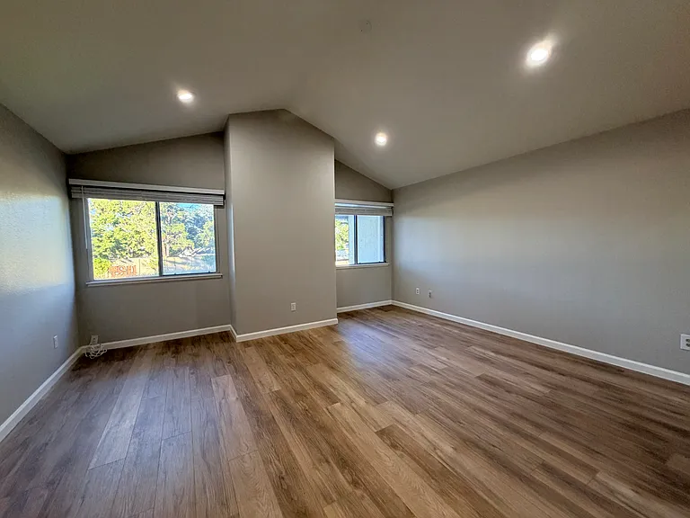 36075 Vallee Ter — Photo 11