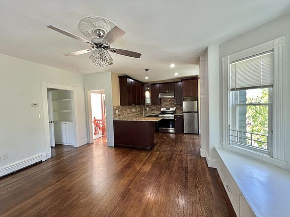 4th image of 424 Broadway #3