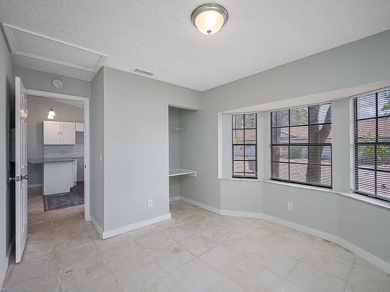 The Flats at Tarpon Springs — Photo 8
