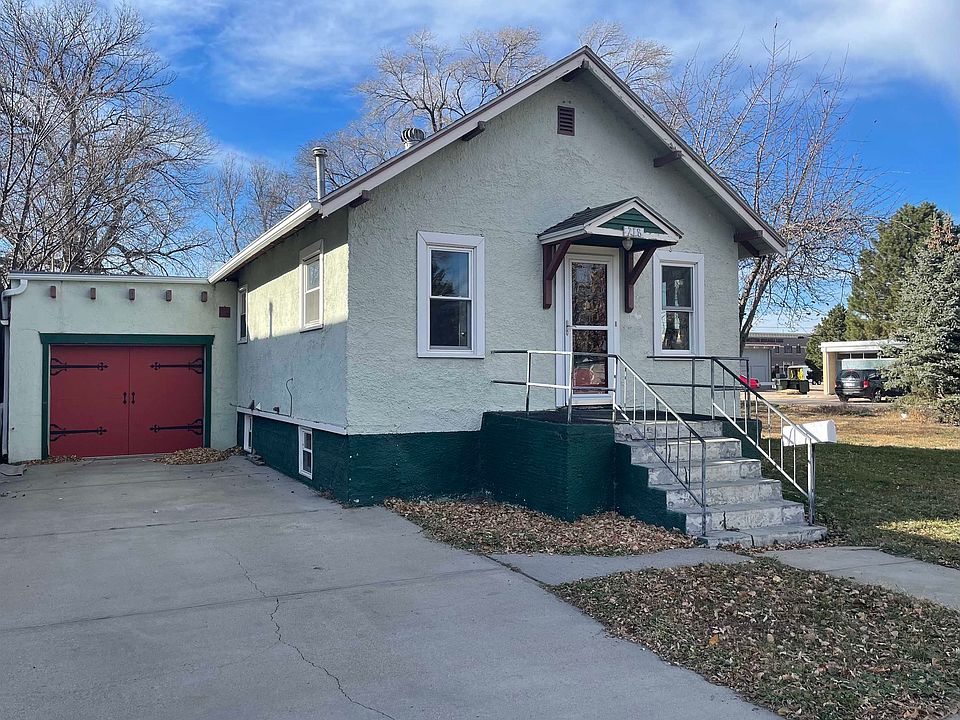 1st image of 718 S Bailey Ave