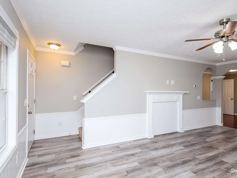 2454 Canary Ct — Photo 4