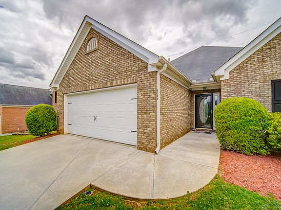 2nd image of 4164 Village Crossing Cir