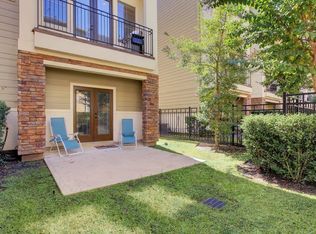 2433 Beall St, Houston, TX 77008