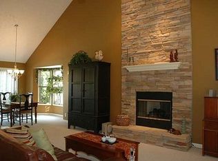 9913 River Trail Dr, Louisville, KY