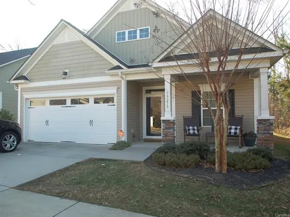 19215 Celestine Ln, Cornelius, NC 28031