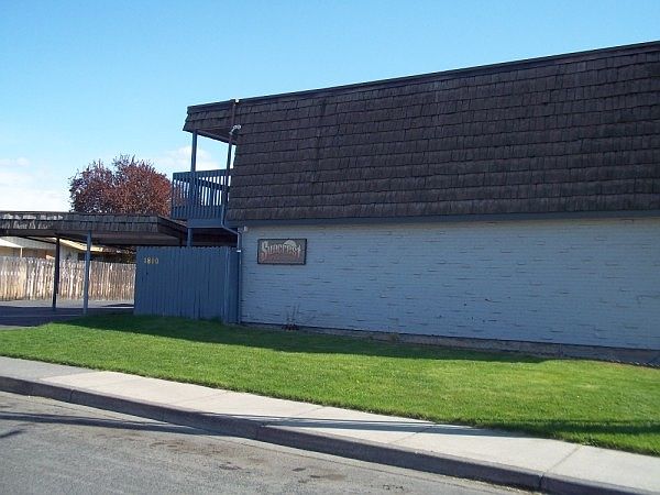 2nd image of 1800 Evergreen St APT 2
