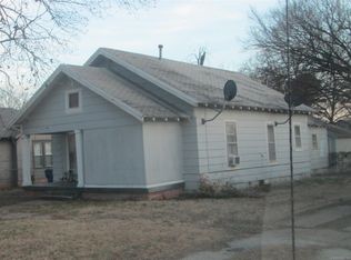 617 W 9th St, Ada, OK 74820