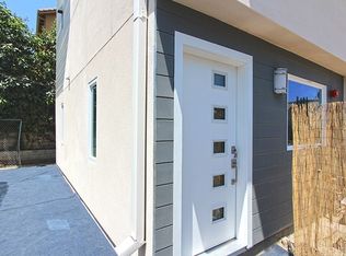 6834 De Celis Pl, Van Nuys, CA 91406