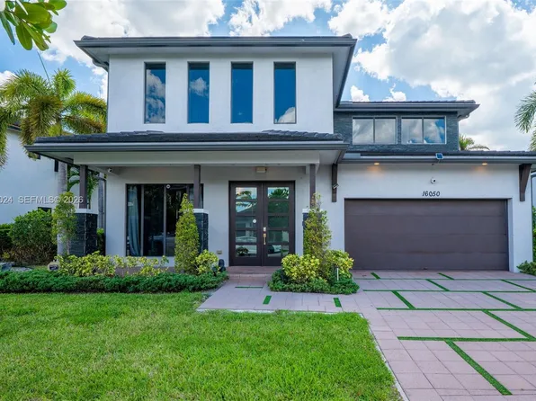16050 NW 87th Ct, Miami Lakes, FL 33018