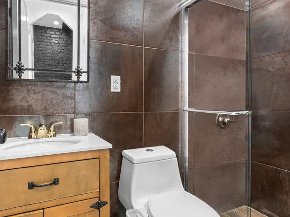 15 Dewey Place image 9 of 15