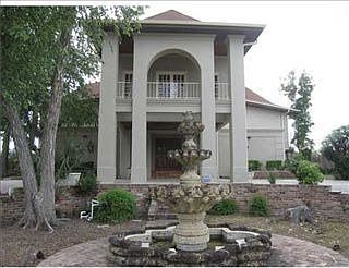 1st image of 4564 Bancroft Dr