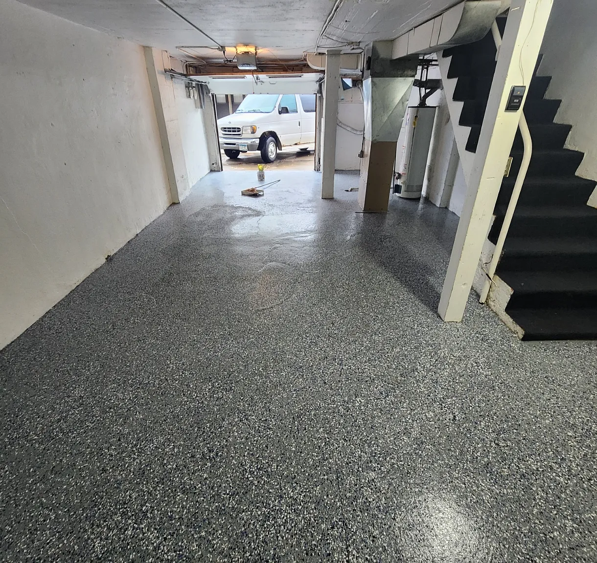 West Lincoln Appartments — Photo 3