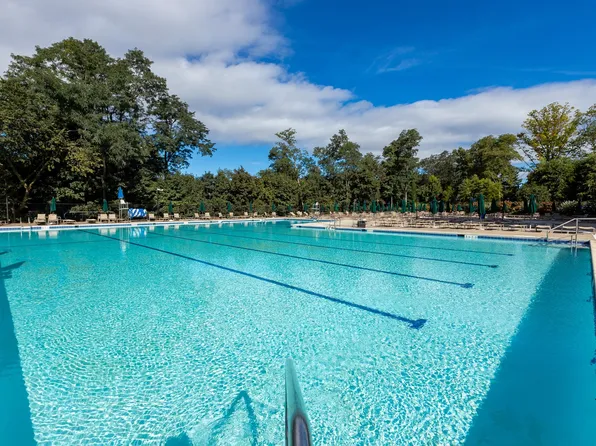 5700 Arlington Avenue image 19 of 23