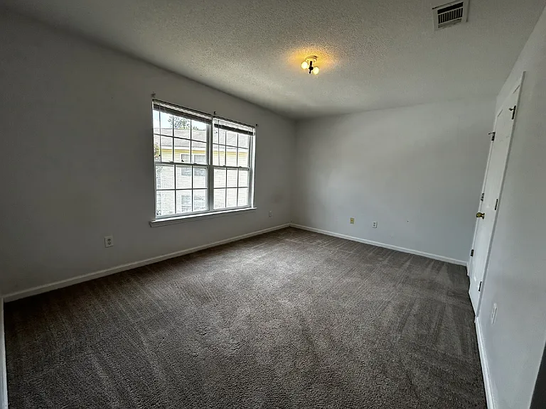 101 Hall St #224 — Photo 8
