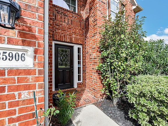 3rd image of 25906 Silver Timbers Ln