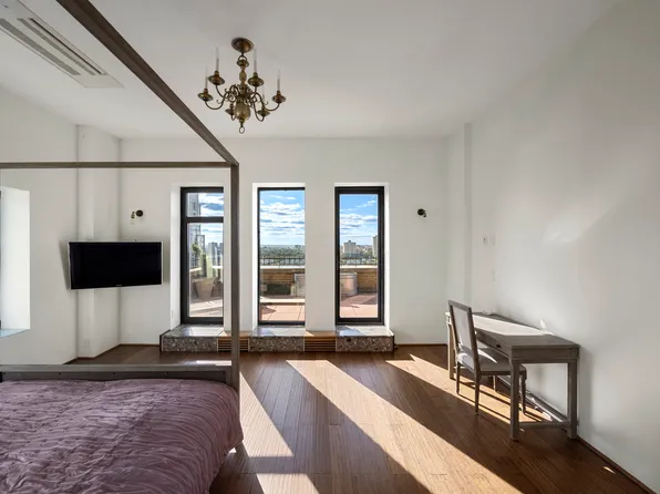 263 West End Avenue image 11 of 17