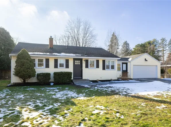 295 Straub Rd, Rochester, NY 14626