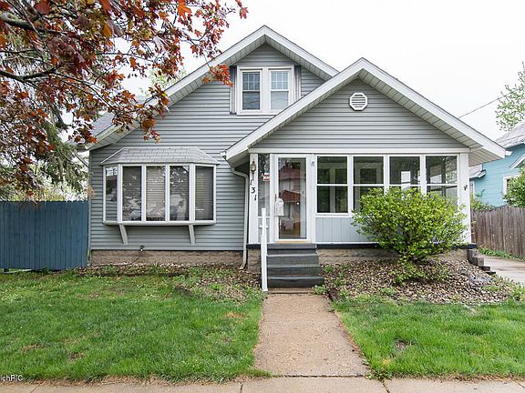 2nd image of 131 Fairfield Ave