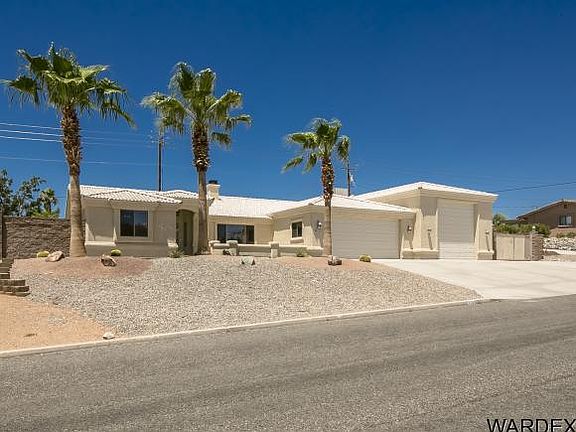 2nd image of 2565 Caribbean Dr