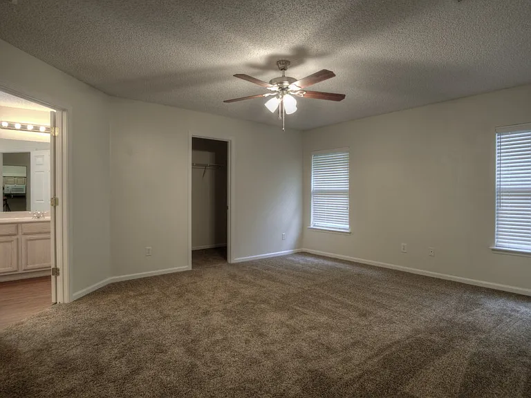 1336 Marsh Grass Ct — Photo 15