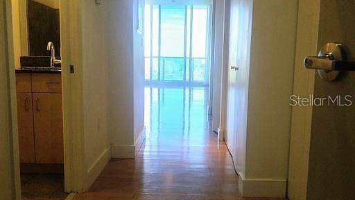 4th image of 150 E Robinson St Unit 607