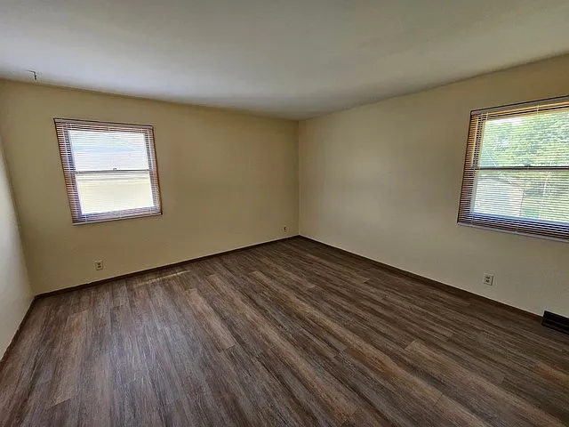 11106 W Maple Ln — Photo 19