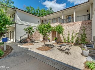 128 N Maple St #B, Ridgeland, MS 39157