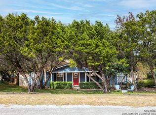 220 View Point Dr W, Boerne, TX 78006