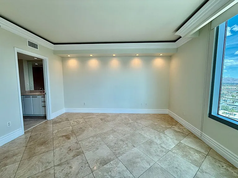 322 Karen Ave #1705 — Photo 10