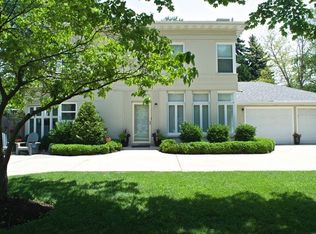 323 Dover Ave, La Grange Park, IL 60526