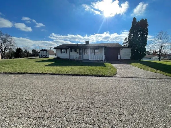 601 Fairfax Cir, Woodsfield, OH 43793