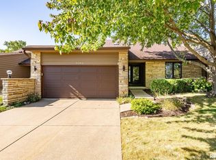 3365 E Ridge Dr, Bettendorf, IA 52722