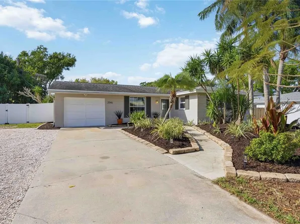 2546 Parma St, Sarasota, FL 34231