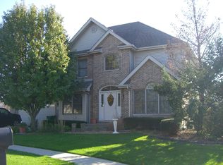 16906 S Swift Arrow Dr, Lockport, IL 60441