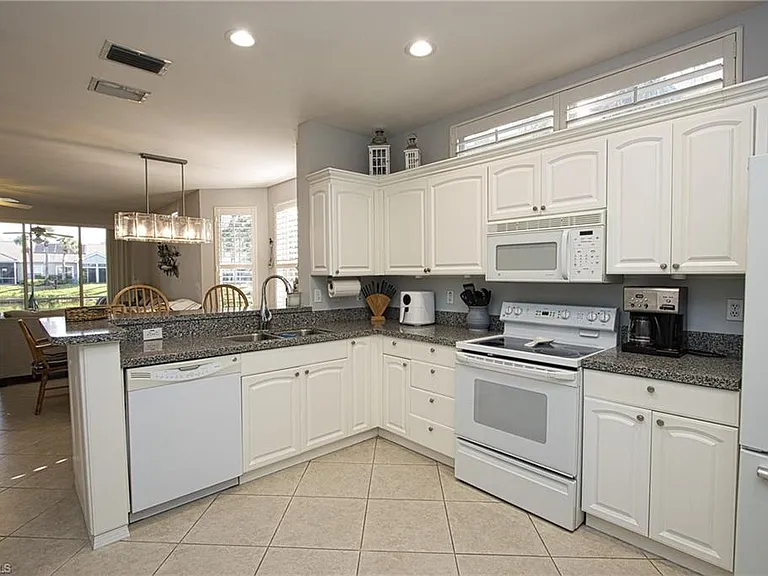 3460 Pointe Creek Ct #102 — Photo 2