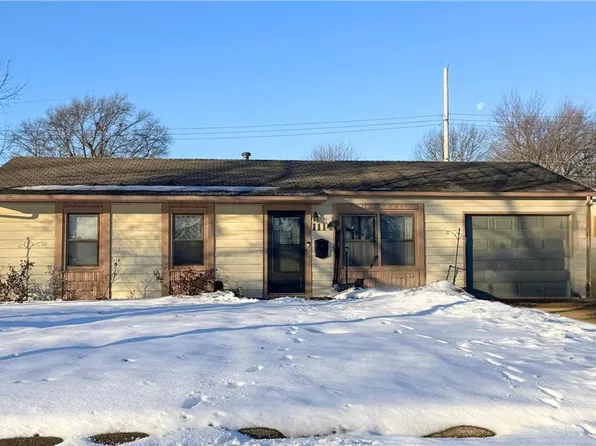 1114 N Indian Ln, Independence, MO 64056