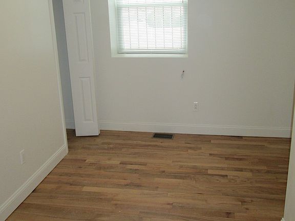 4th image of 555 Winchester Ave APT 1
