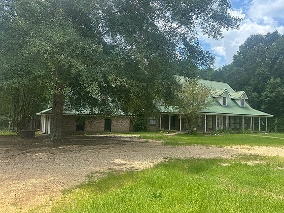 3rd image of 213 Rushingtown Rd