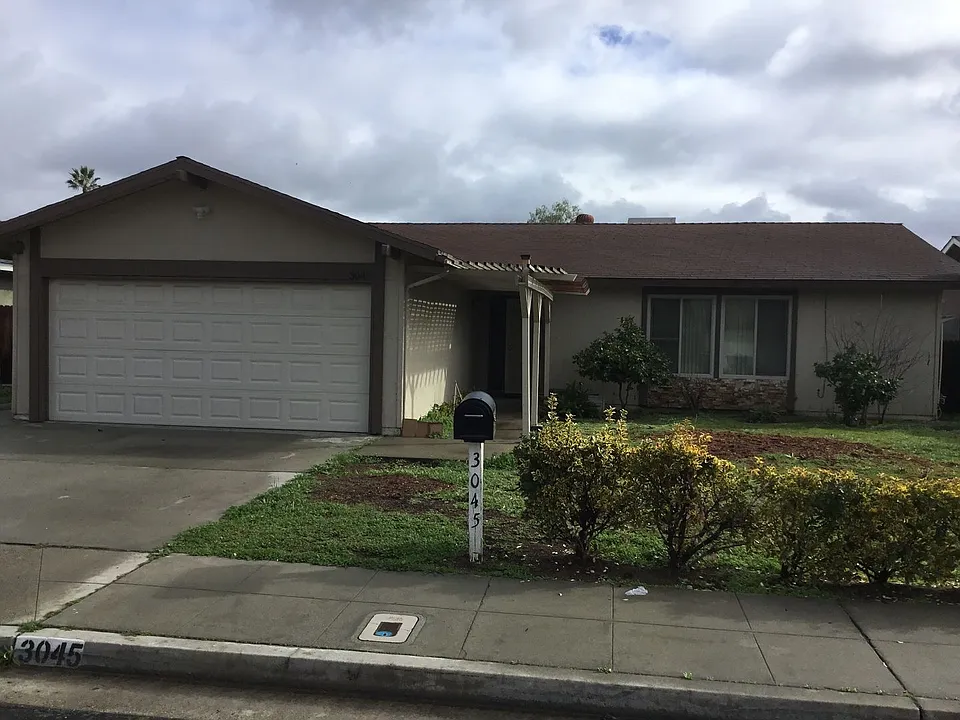 3045 Adler Ave