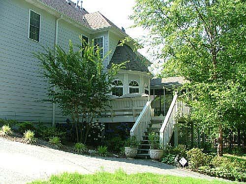 1st image of 913 Juneau Ct