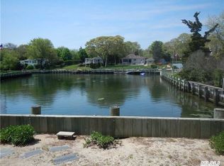 2260 Peconic Bay Blvd, Laurel, NY 11948