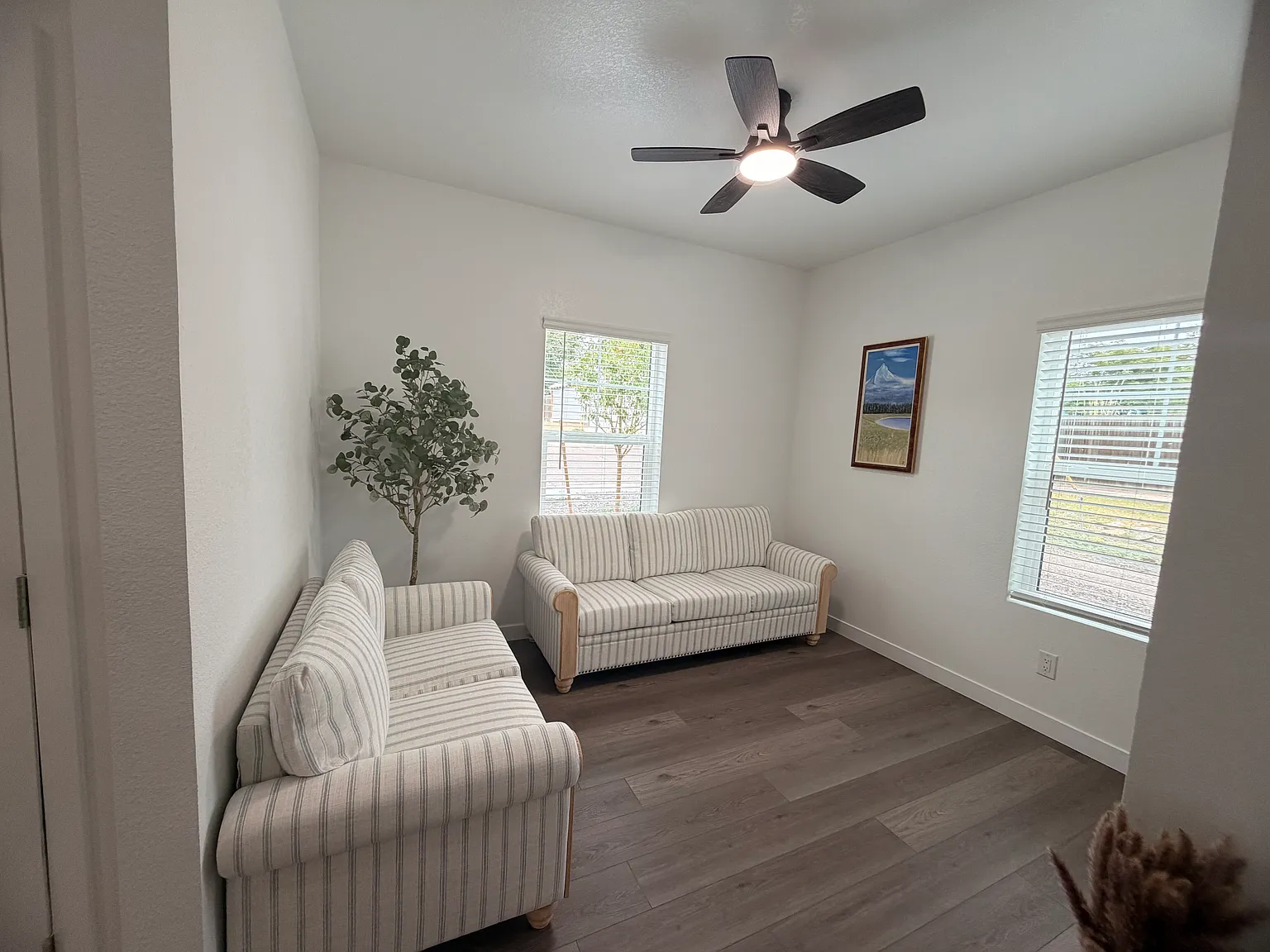 5 bed, 2233 sqft, $3,200 — Photo 4