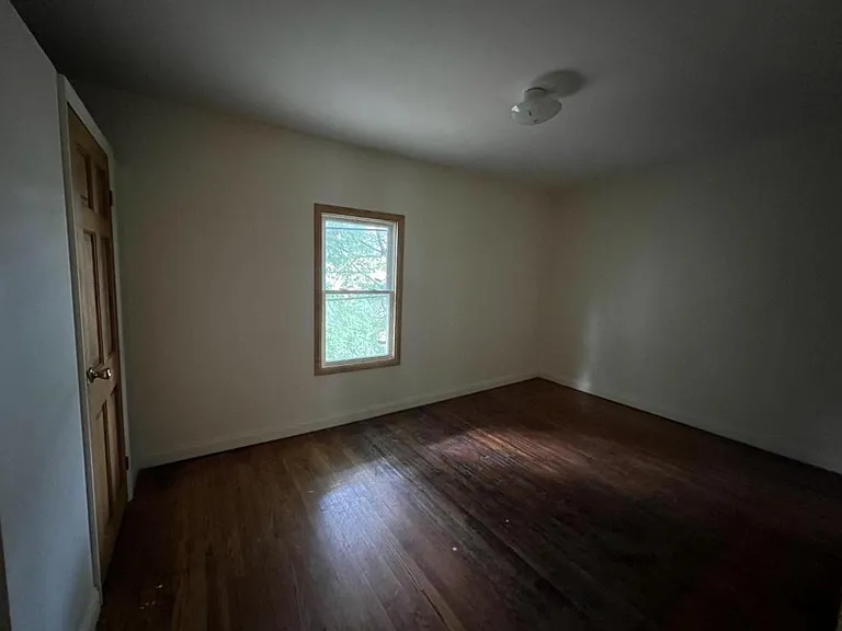 1441 Francis St — Photo 4