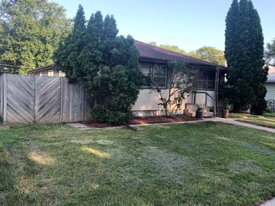 1667 Dieter St, St. Paul, MN, 55106