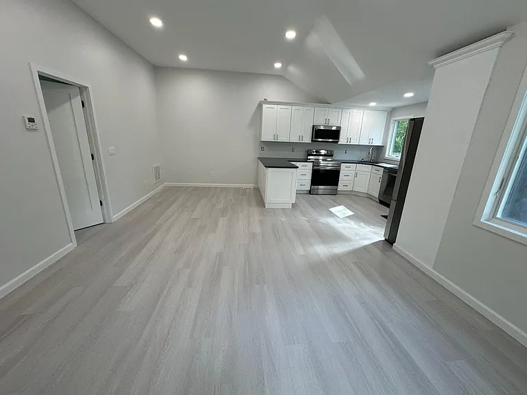 119 W Rogues Path — Photo 4
