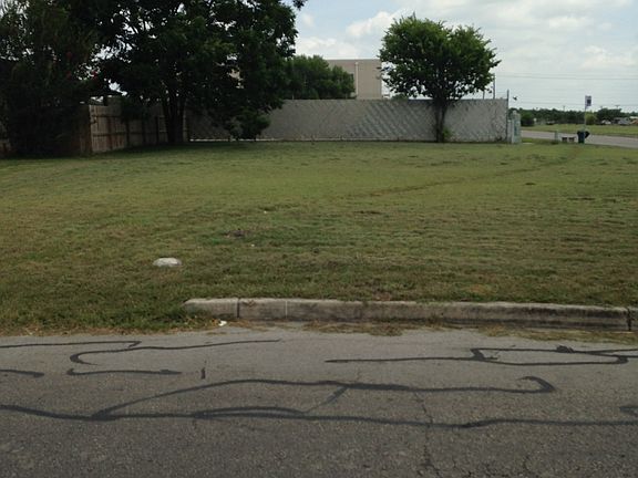 2nd image of 5707 Wayview St