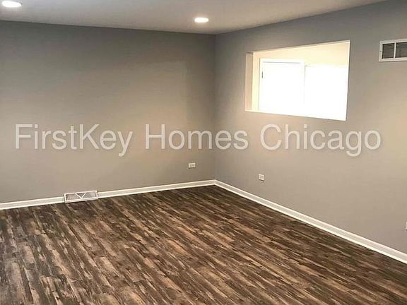 3rd image of 16844 Langley Ave