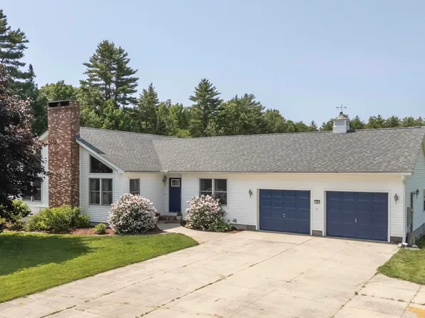 48 Range Road, Cumberland, ME 04021