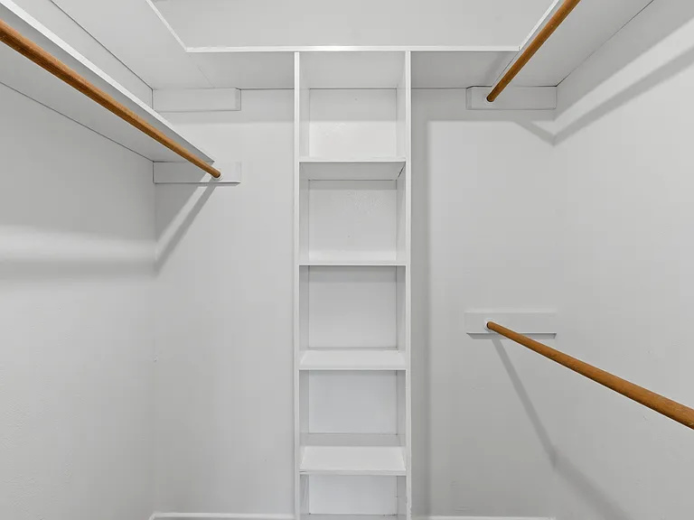 2113 Fleur De Lis Ct — Photo 14